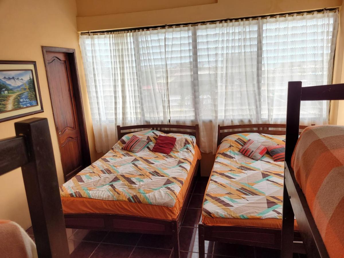 Hostal Haziel Salinas  Exterior photo
